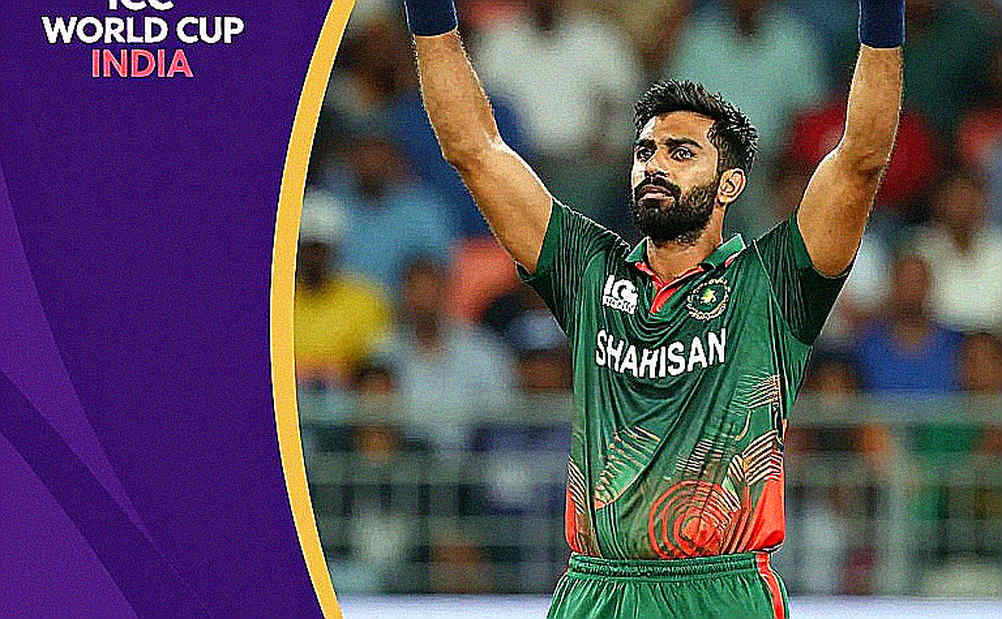 আরাফাতের 'দুর্দান্ত স্পেল'-এর পাশে পাঁচটি ফাঁকা ঘর: পাকিস্তানের ২০২৭ সমীকরণের অসম্পূর্ণ খাতা