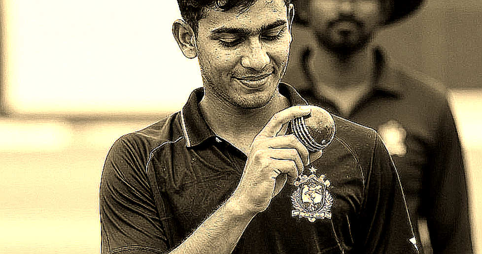 যখন তথ্য নীরব থাকে: ক্রিকেট বিশ্লেষণের খালি পেলোড, ডেটা-সততার সংকট এবং ব্লকচেইন-যাচাইয়ের অসমাপ্ত খাতা